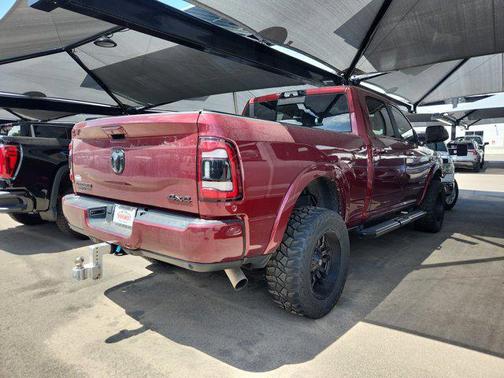 2022 RAM 2500 Laramie Crew Cab 4x4 6'4' Box