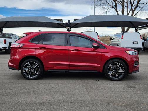 2021 Ford Edge ST
