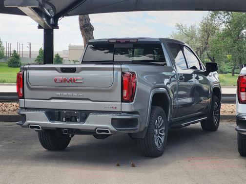 Sterling Metallic 2023 GMC Sierra 1500 AT4