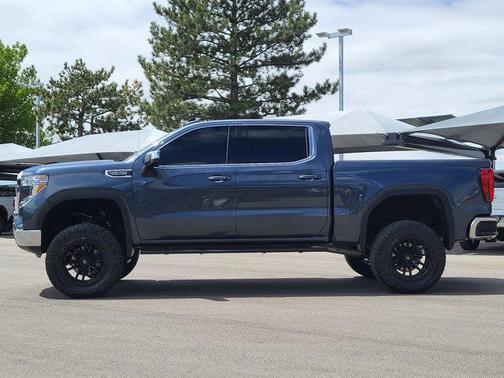 Dark Sky Metallic 2020 GMC Sierra 1500 SLE