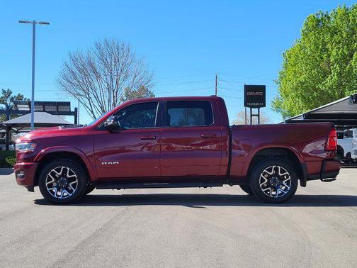 Delmonico Red Pearlcoat 2025 RAM 1500 Laramie