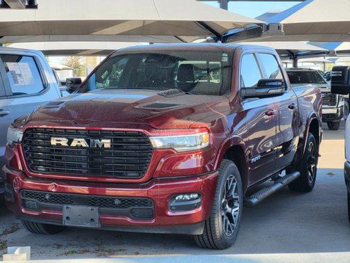 Delmonico Red Pearlcoat 2025 RAM 1500 Laramie