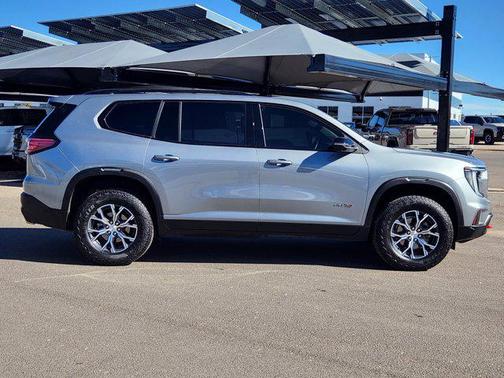 2025 GMC Acadia AWD AT4