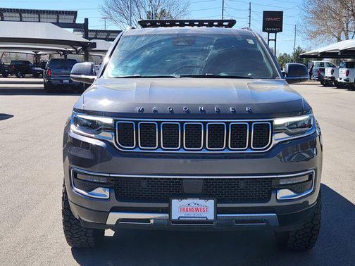 Baltic Gray Metallic Clearcoat 2022 Jeep Wagoneer Series III 4x4