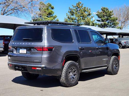 Baltic Gray Metallic Clearcoat 2022 Jeep Wagoneer Series III 4x4