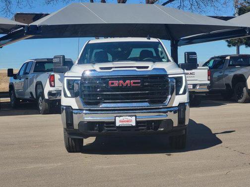 2026 GMC Sierra 2500 Pro