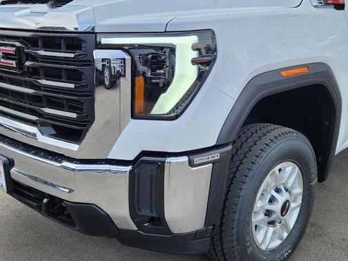 2026 GMC Sierra 2500 Pro