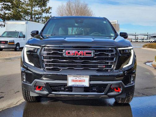 2025 GMC Acadia AWD AT4