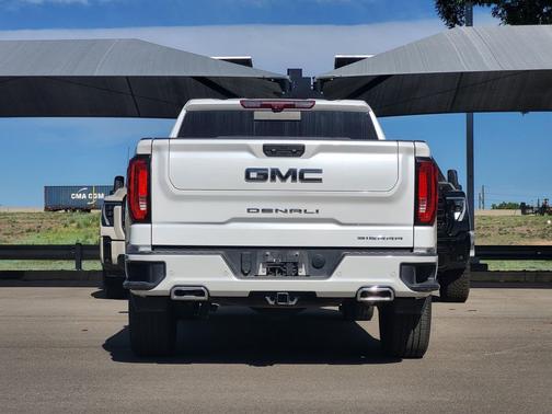 White Frost Tricoat 2022 GMC Sierra 1500 Denali Ultimate