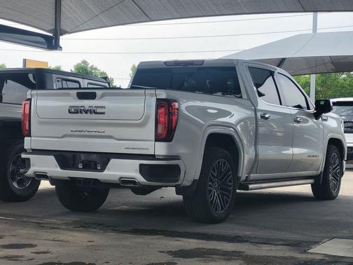 White Frost Tricoat 2022 GMC Sierra 1500 Denali Ultimate