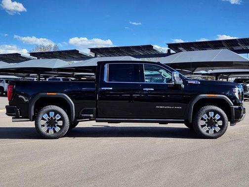 2025 GMC Sierra 2500 Denali