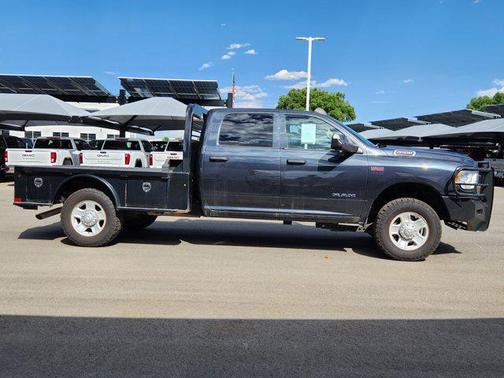 2020 RAM 3500 Tradesman Crew Cab 4x4 8' Box