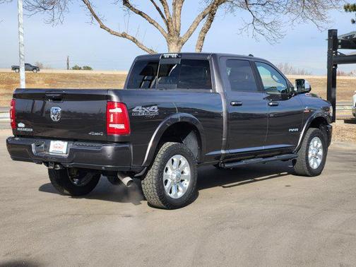 2020 RAM 2500 Laramie Crew Cab 4X4 6'4' Box