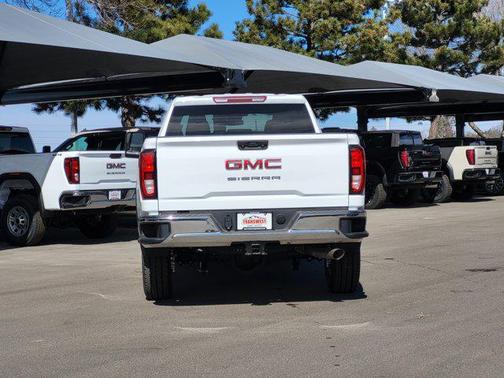 2026 GMC Sierra 2500 Pro