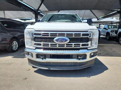 2023 Ford F-350 XLT