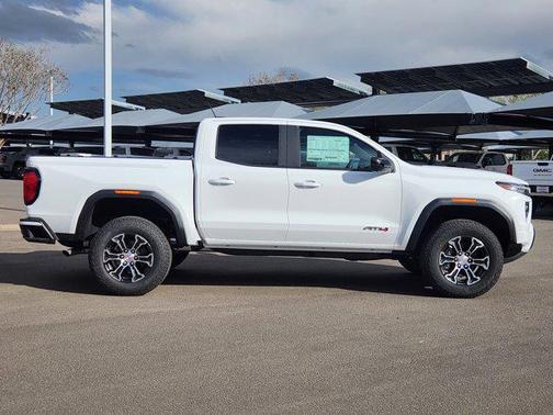 2025 GMC Canyon Base