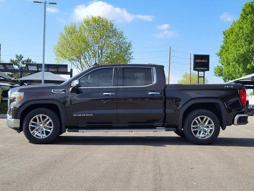 Deep Mahogany Metallic 2019 GMC Sierra 1500 SLT