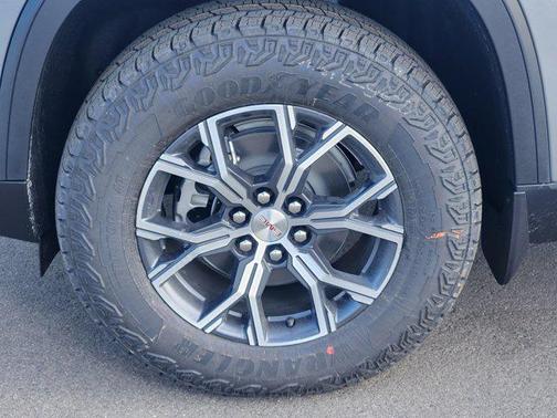 2026 GMC Acadia AT4 AWD