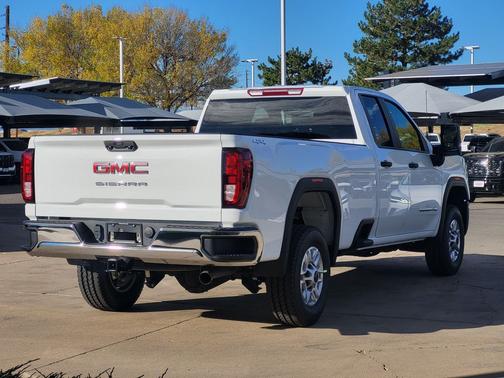 Summit White 2026 GMC Sierra 2500 Pro