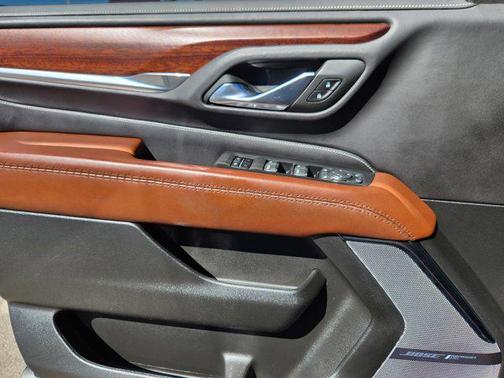 Sterling Metallic 2023 GMC Yukon XL Denali Ultimate