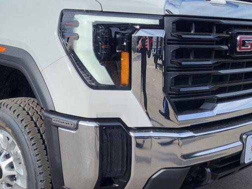 2026 GMC Sierra 2500 Pro