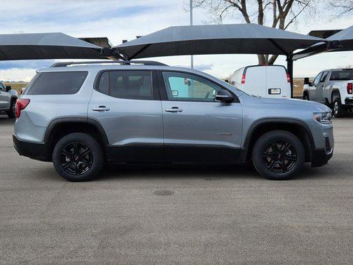2023 GMC Acadia AWD AT4