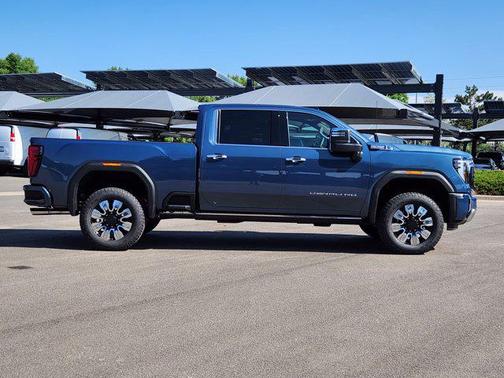 2025 GMC Sierra 2500 Denali