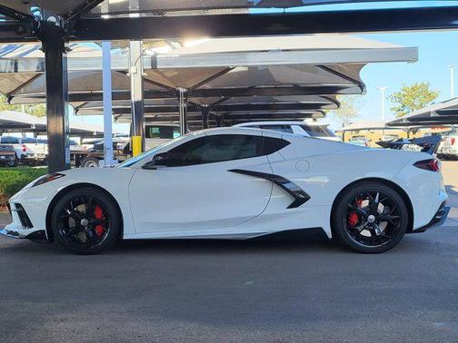 Arctic White 2023 Chevrolet Corvette Stingray w/1LT