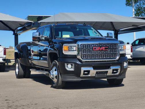 Ebony Twilight Metallic 2019 GMC Sierra 3500 Denali
