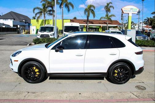 2019 Porsche Cayenne Cayenne