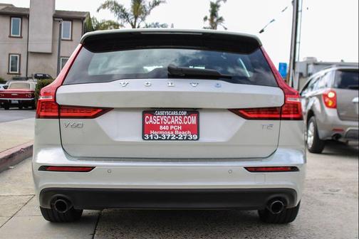 2020 Volvo V60 T5 Momentum