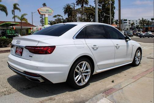 2023 Audi A4 45 S line Premium Plus