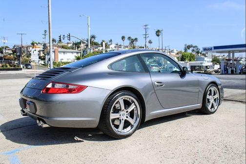 2005 Porsche 911 Carrera