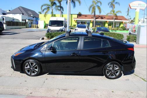 2022 Toyota Prius XLE