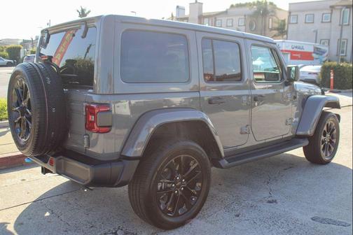 2022 Jeep Wrangler Unlimited 4xe Sahara