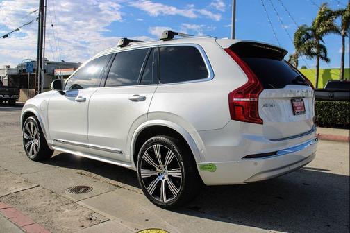 2022 Volvo XC90 Recharge Plug-In Hybrid Inscription 6 Passenger Extended Range