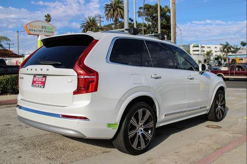 2022 Volvo XC90 Recharge Plug-In Hybrid Inscription 6 Passenger Extended Range