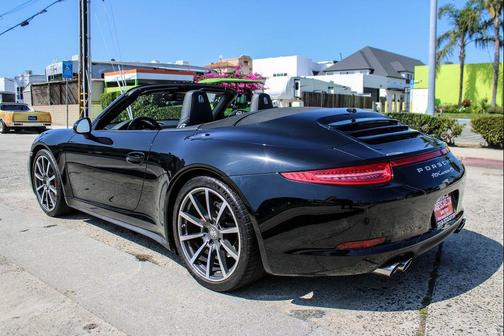 2013 Porsche 911 Carrera 4S Cabriolet