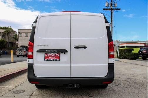 2020 Mercedes-Benz Metris Base