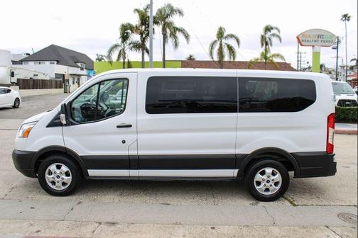 Oxford White 2019 Ford Transit-150 XLT
