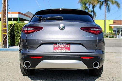2018 Alfa Romeo Stelvio Base