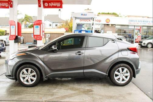 2020 Toyota C-HR LE