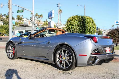 Argento Nurburgring Metallic 2012 Ferrari California Base