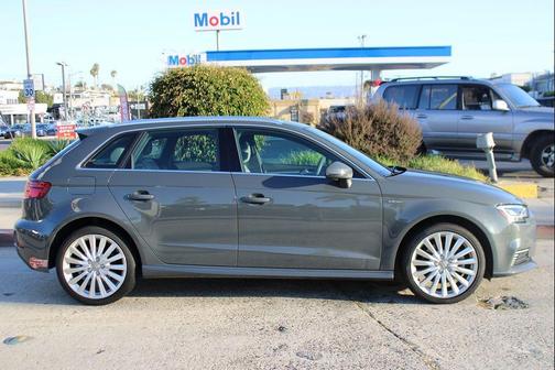 2017 Audi A3 e-tron 1.4T Tech Premium Plus