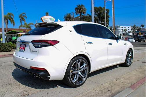 2022 Maserati Levante Modena