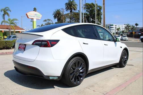2021 Tesla Model Y Long Range Dual Motor All-Wheel Drive