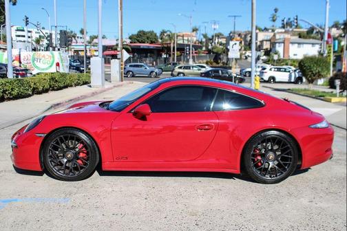2015 Porsche 911 Carrera GTS