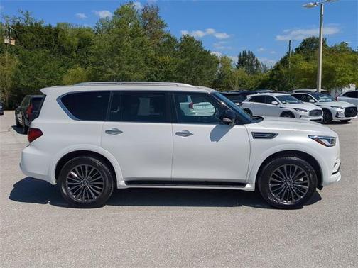 2024 INFINITI QX80 Sensory
