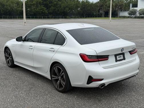 2021 BMW 330e Base
