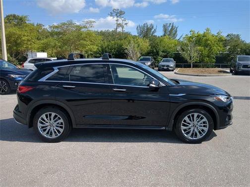 2025 INFINITI QX50 Luxe AWD